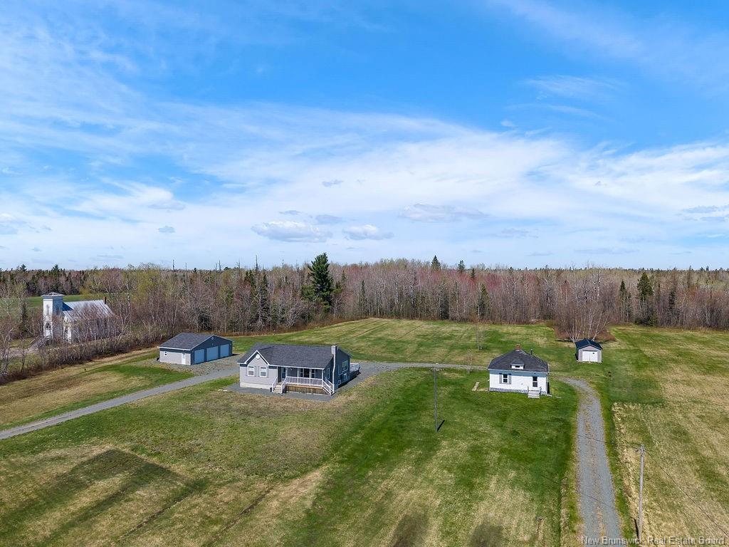 









8020


Hwy 117

,
Black River Bridge,




NB
E1N 5K5

