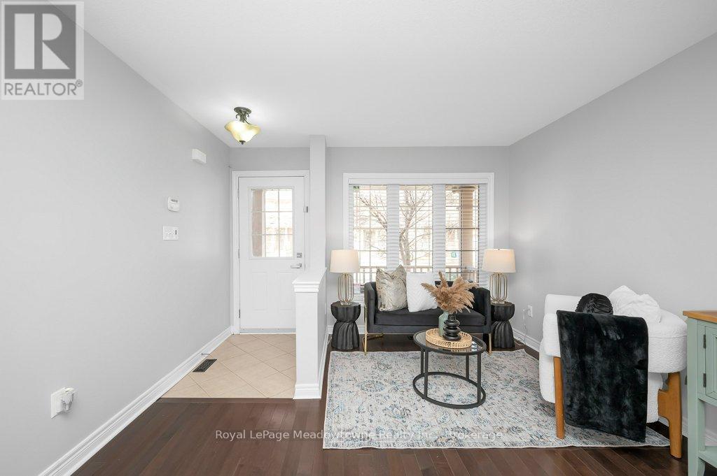 












152 WESTON DRIVE

,
Milton (SC Scott),




Ontario
L9T0V6

