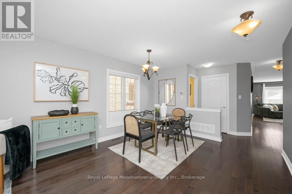 












152 WESTON DRIVE

,
Milton (SC Scott),




Ontario
L9T0V6


