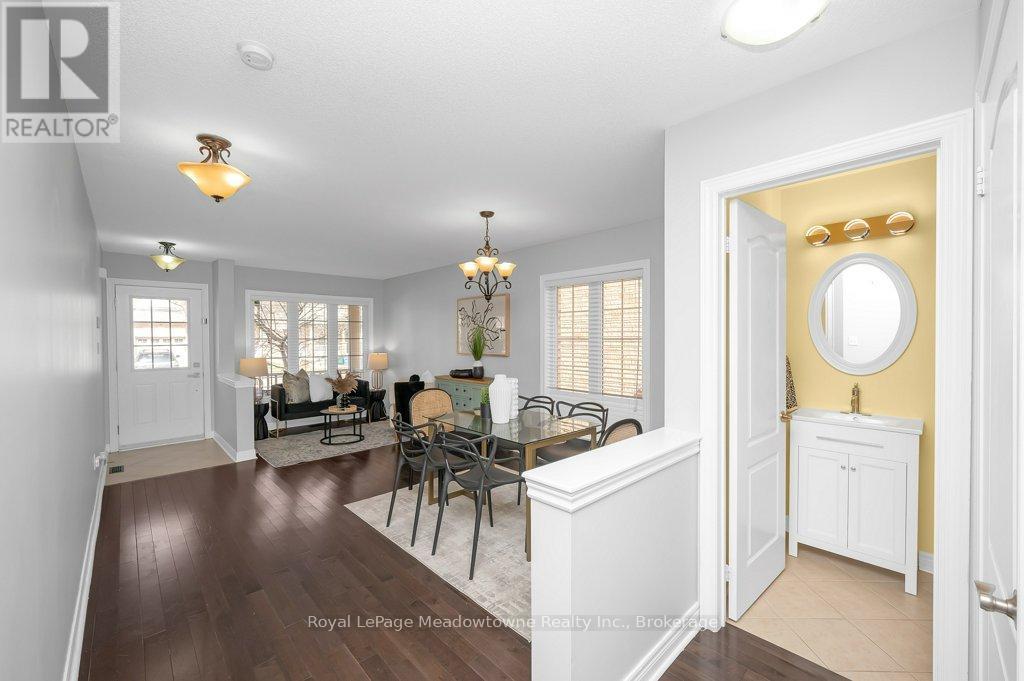 












152 WESTON DRIVE

,
Milton (SC Scott),




Ontario
L9T0V6

