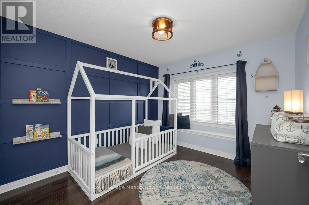 












152 WESTON DRIVE

,
Milton (SC Scott),




Ontario
L9T0V6

