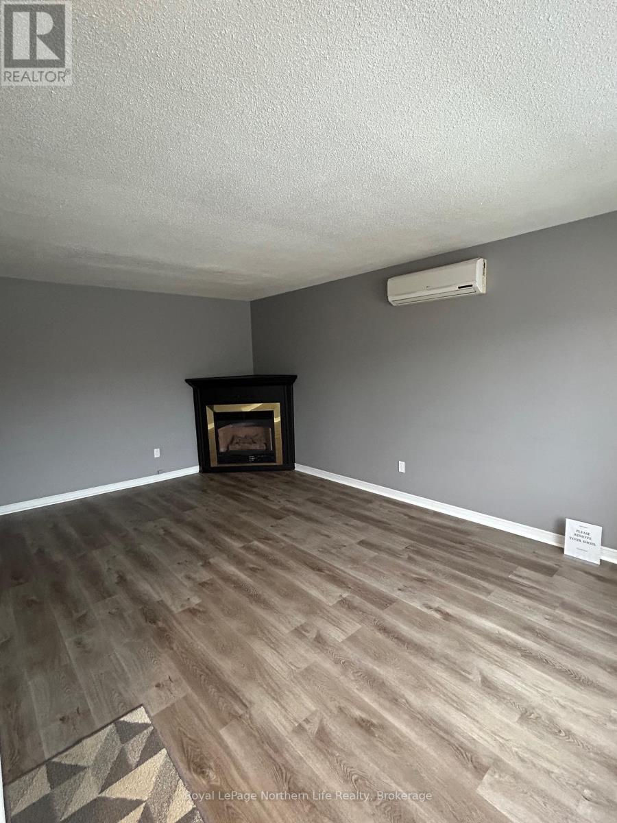 












155 KING STREET E

,
North Bay (Central),




Ontario
P1B1P1

