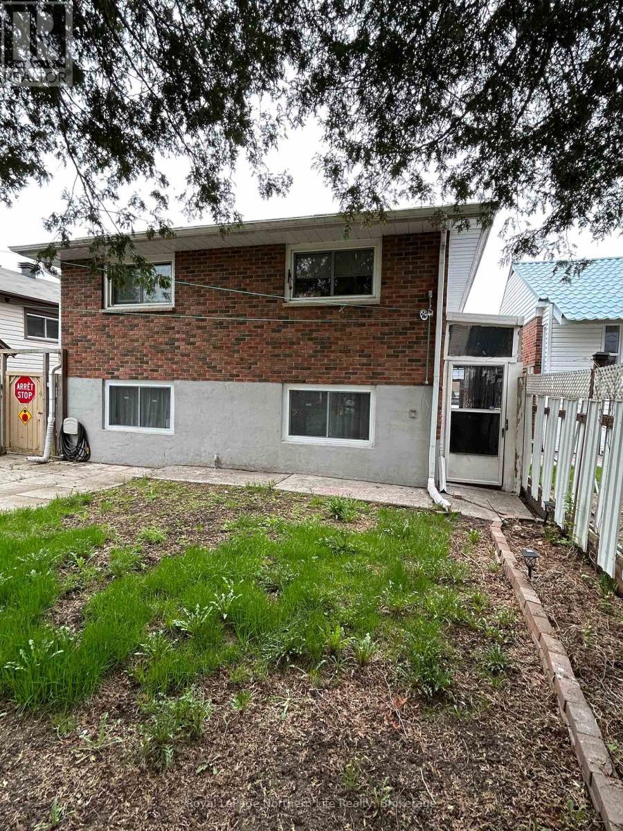 












155 KING STREET E

,
North Bay (Central),




Ontario
P1B1P1

