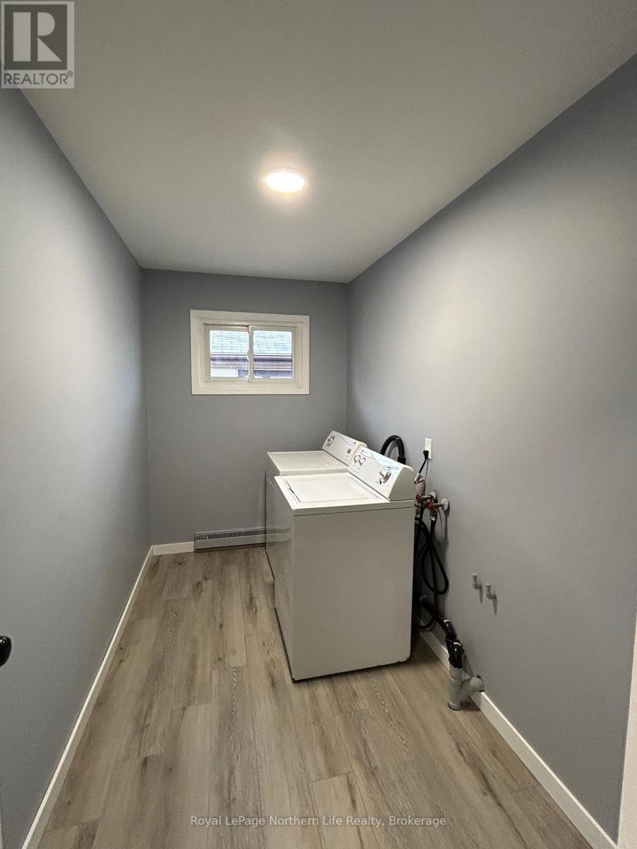 












155 KING STREET E

,
North Bay (Central),




Ontario
P1B1P1

