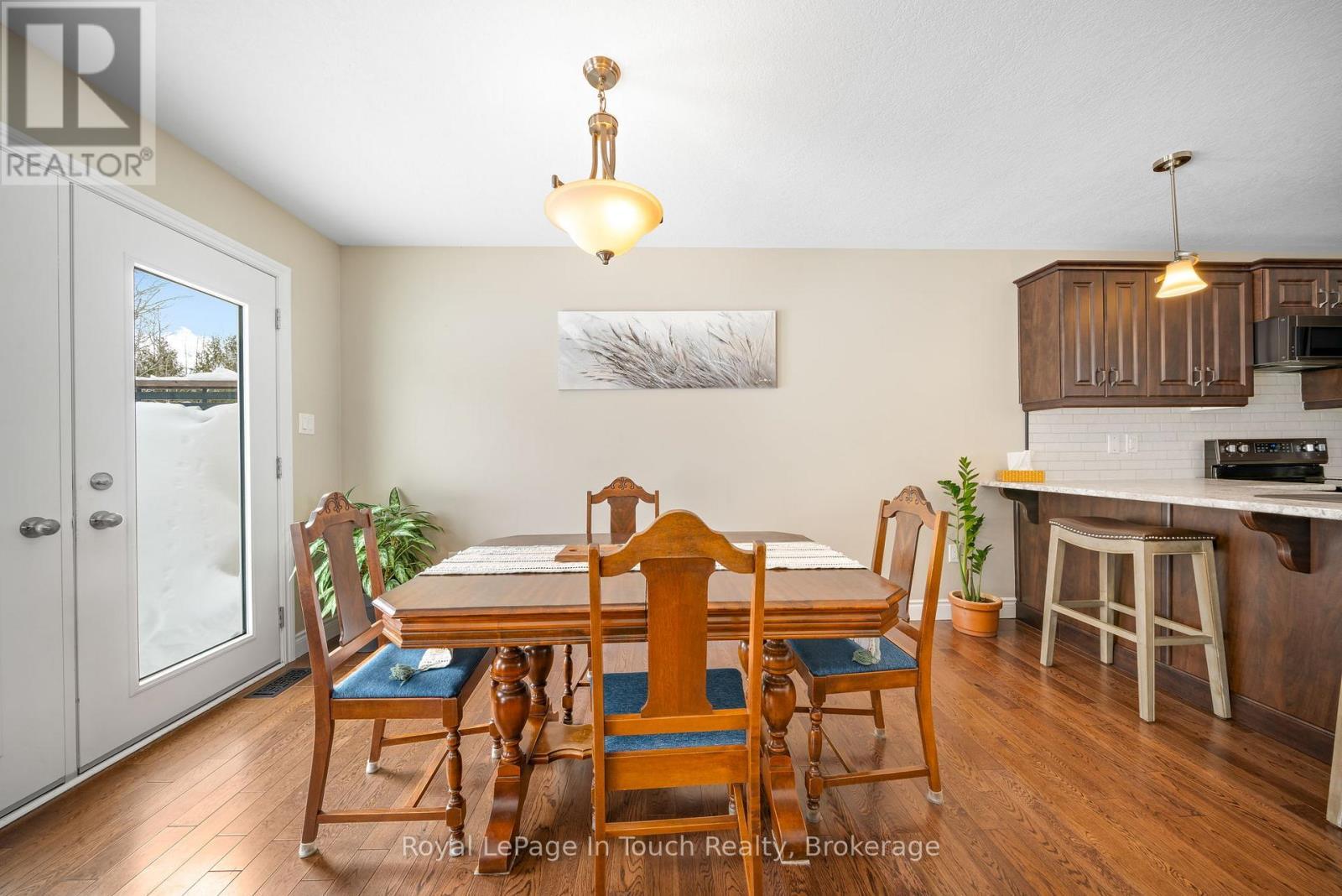 












15 RALPH DALTON BOULEVARD

,
Tay (Victoria Harbour),




Ontario
L0K2A0

