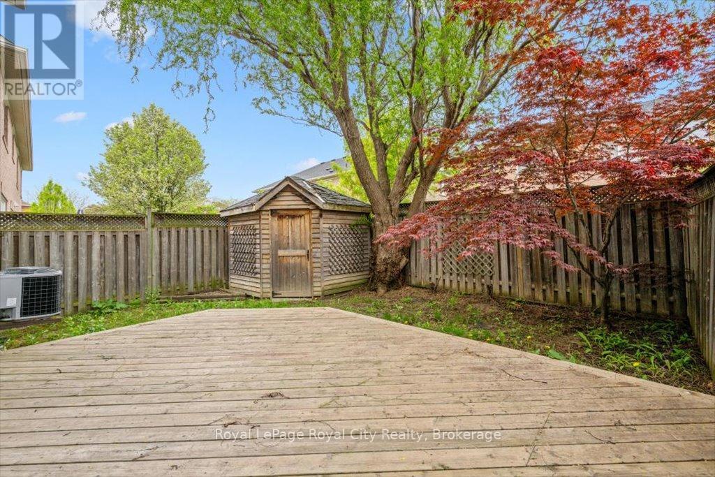 












1617 GOWLING TERRACE

,
Milton (CL Clarke),




Ontario
L9T5J6

