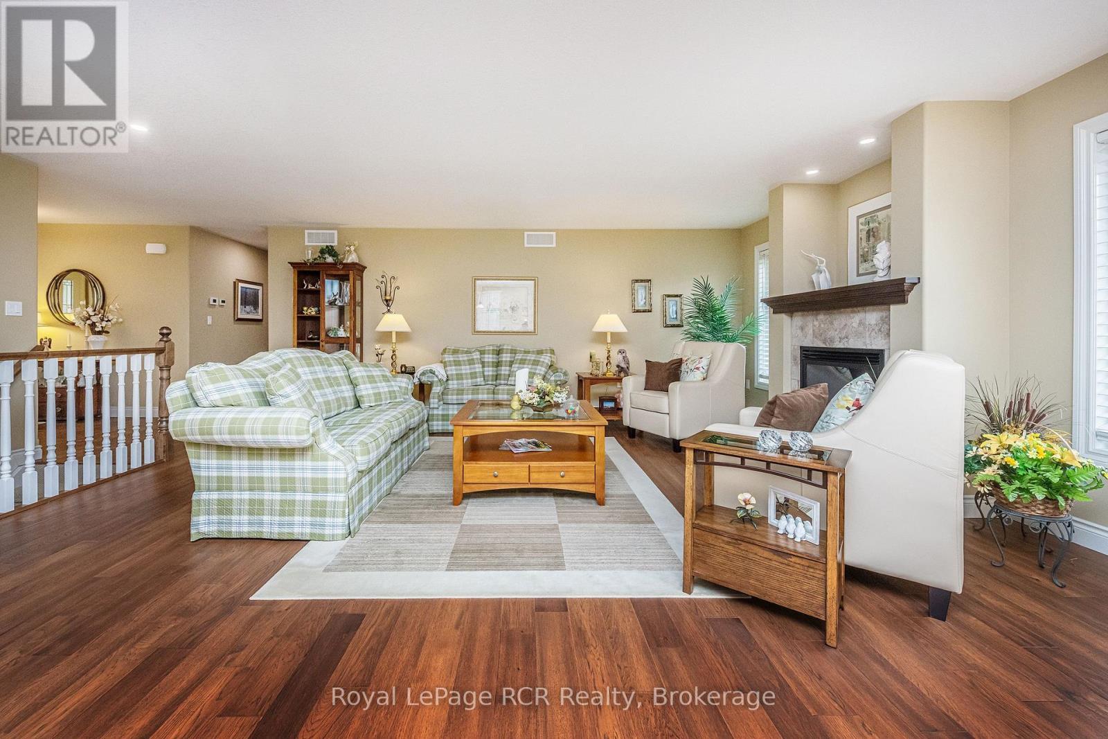












773 15TH STREET

,
Hanover,




Ontario
N4N3W7

