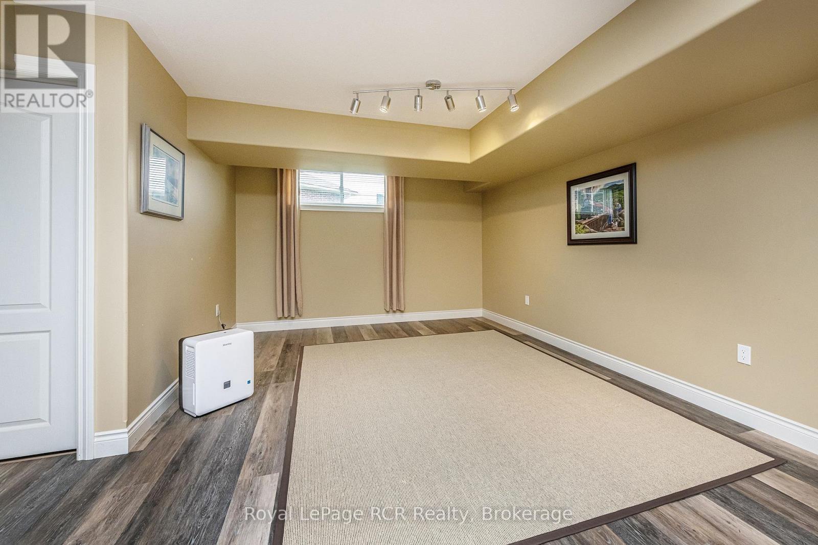 












773 15TH STREET

,
Hanover,




Ontario
N4N3W7

