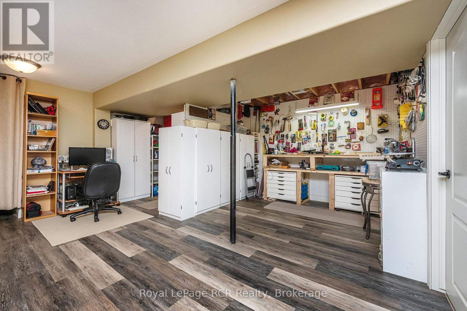 












773 15TH STREET

,
Hanover,




Ontario
N4N3W7

