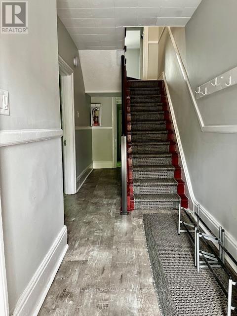 












396 JOHNSON STREET

,
Kingston (Central City East),




Ontario
K7L1Z2

