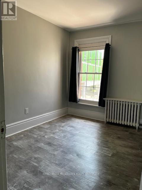 












396 JOHNSON STREET

,
Kingston (Central City East),




Ontario
K7L1Z2

