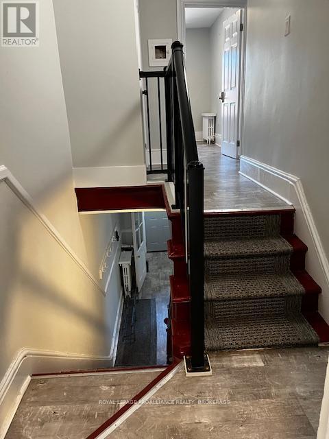 












396 JOHNSON STREET

,
Kingston (Central City East),




Ontario
K7L1Z2

