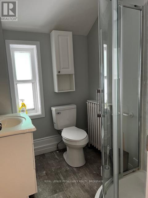 












396 JOHNSON STREET

,
Kingston (Central City East),




Ontario
K7L1Z2

