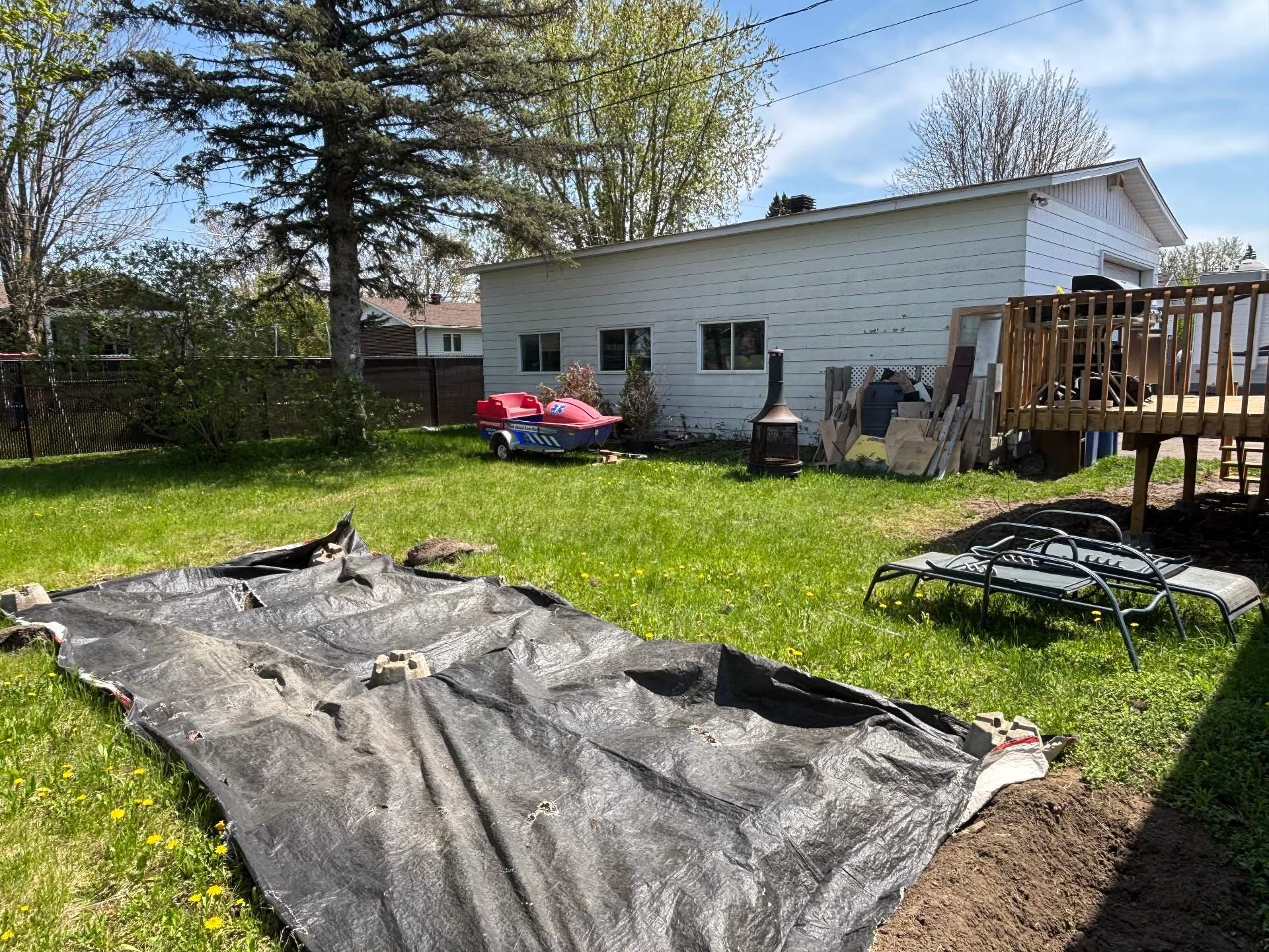 









10


Rue Faucher

,
Saint-Roch-de-l'Achigan,




QC
J7K3H0

