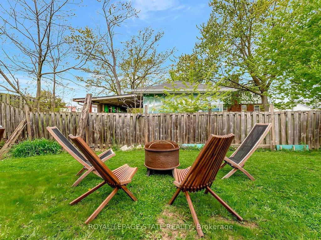 









4969


Alexandra

Avenue,
Lincoln,




ON
L0R 1B5

