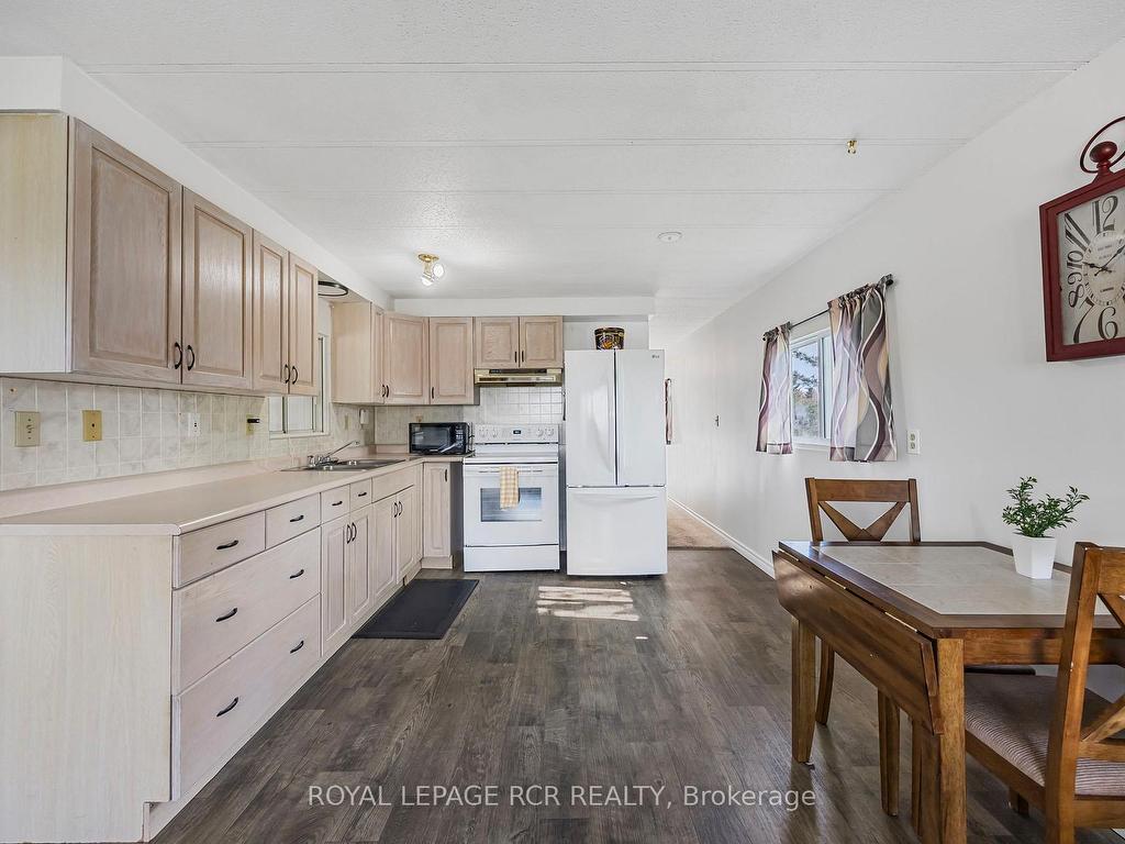 









17


Balantrae

Drive,
Oro-Medonte,




ON
L3V 0P9

