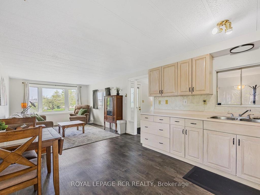 









17


Balantrae

Drive,
Oro-Medonte,




ON
L3V 0P9

