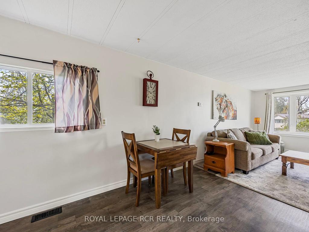 









17


Balantrae

Drive,
Oro-Medonte,




ON
L3V 0P9

