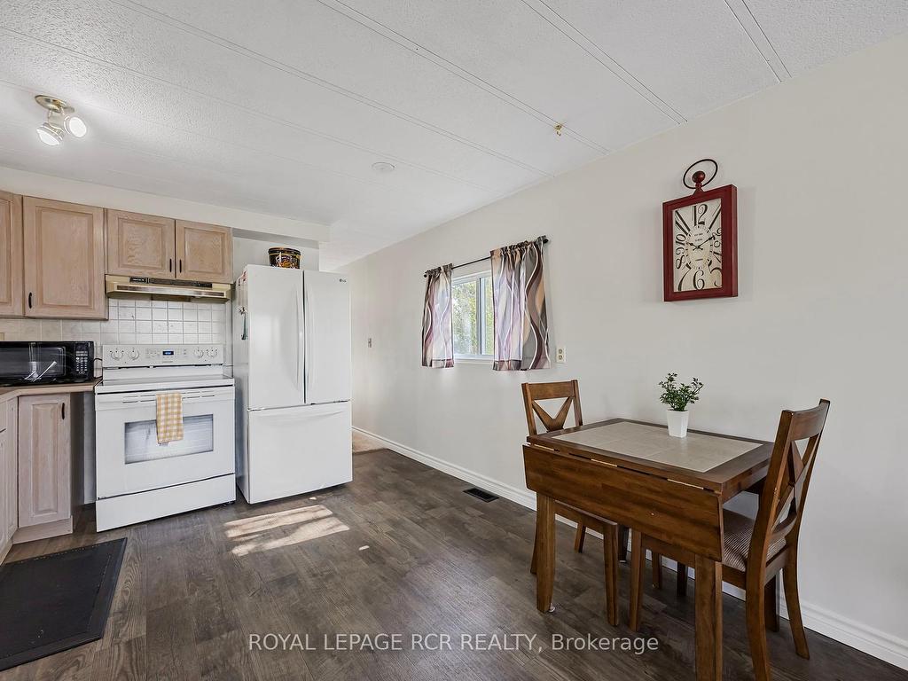 









17


Balantrae

Drive,
Oro-Medonte,




ON
L3V 0P9

