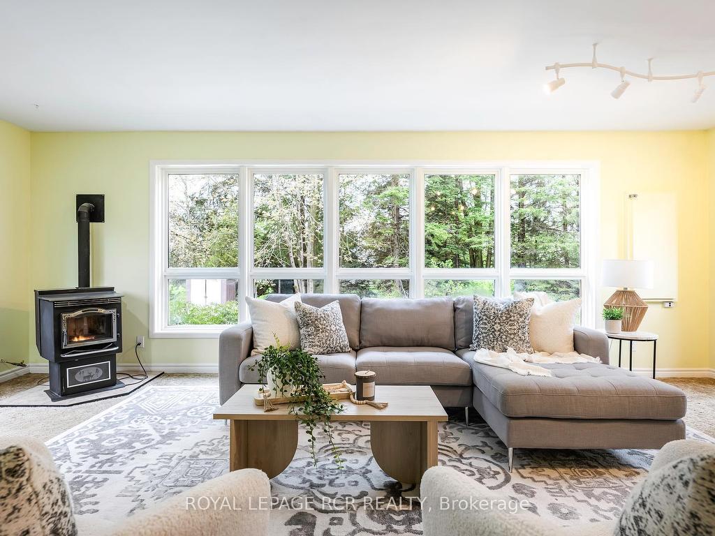 









433409


4th

Line,
Amaranth,




ON
L9W 0P2

