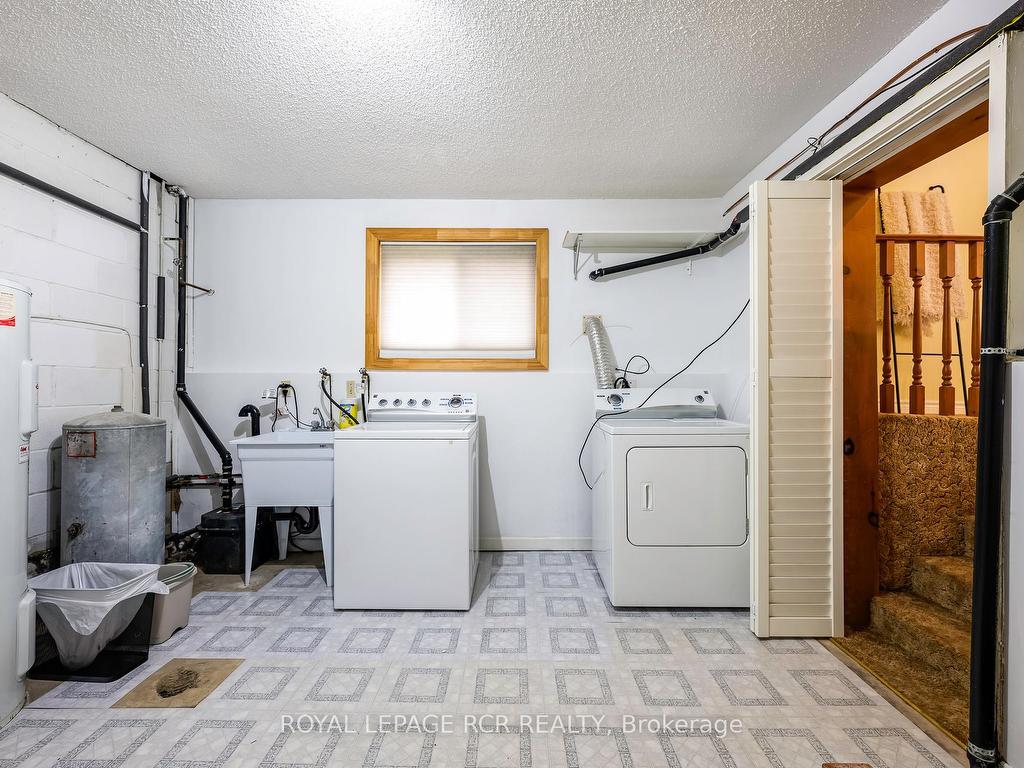 









433409


4th

Line,
Amaranth,




ON
L9W 0P2

