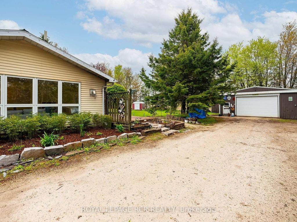 









433409


4th

Line,
Amaranth,




ON
L9W 0P2

