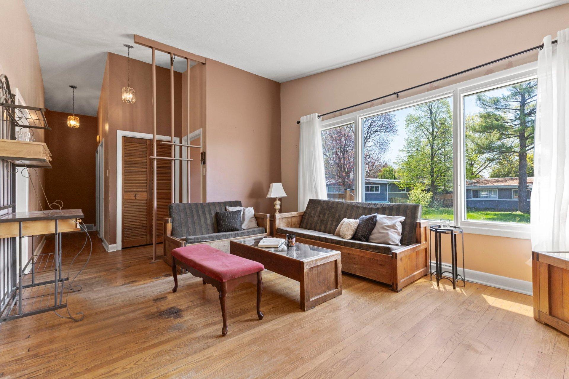









13


Rue Edward

,
Gatineau (Aylmer),




QC
J9H1L6

