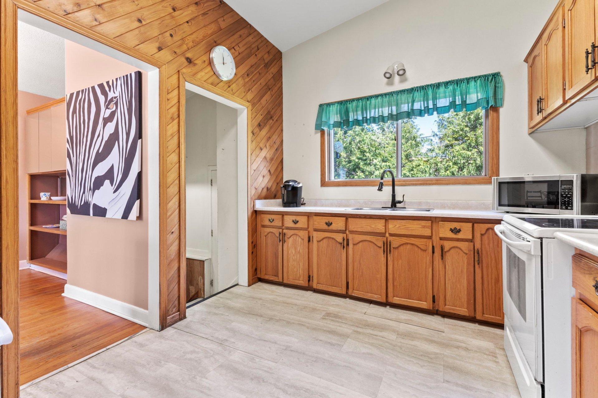 









13


Rue Edward

,
Gatineau (Aylmer),




QC
J9H1L6

