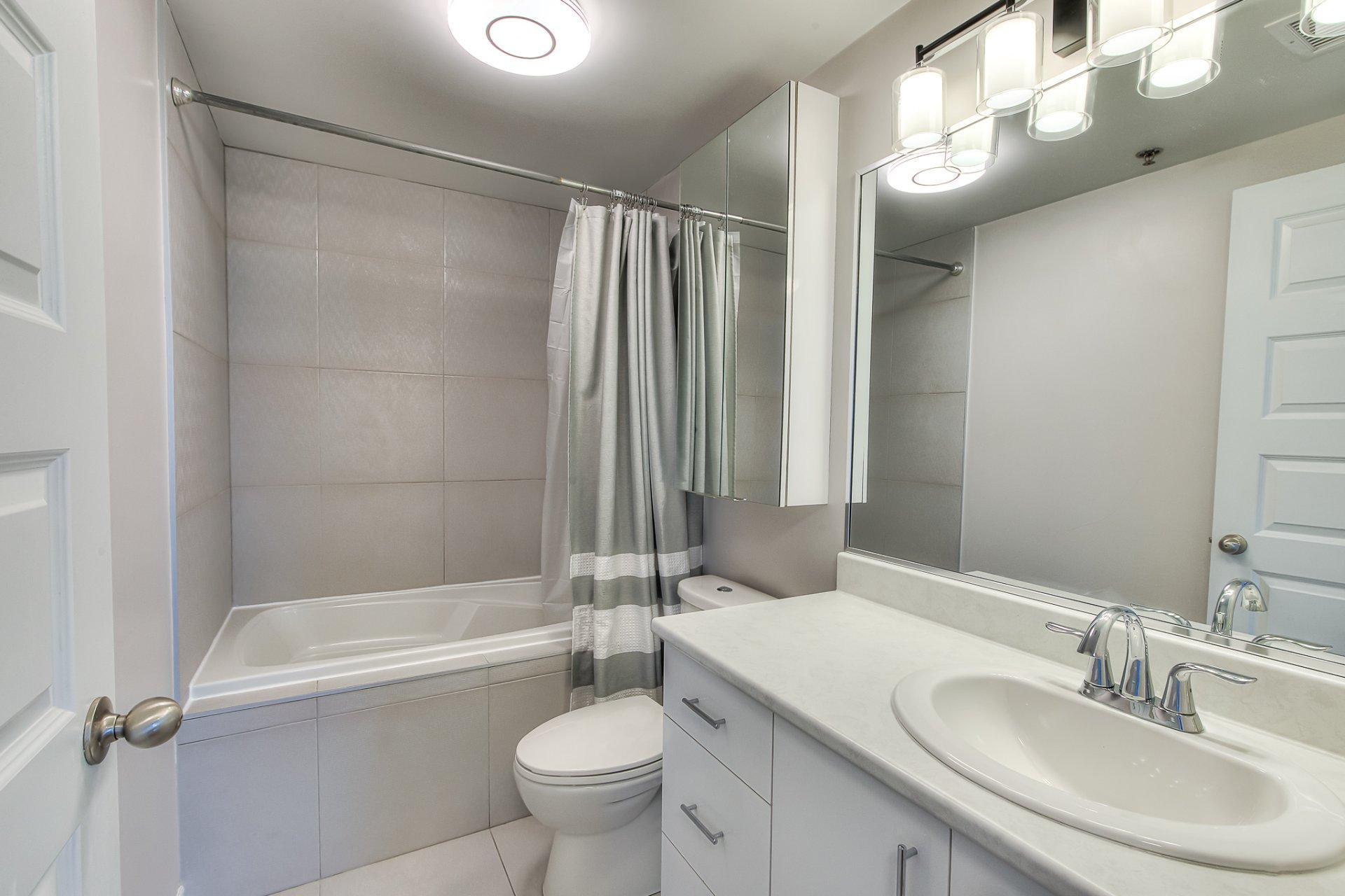 









6500


Boul. Henri-Bourassa O.

, 104,
Montréal (Saint-Laurent),




QC
H4R0G6

