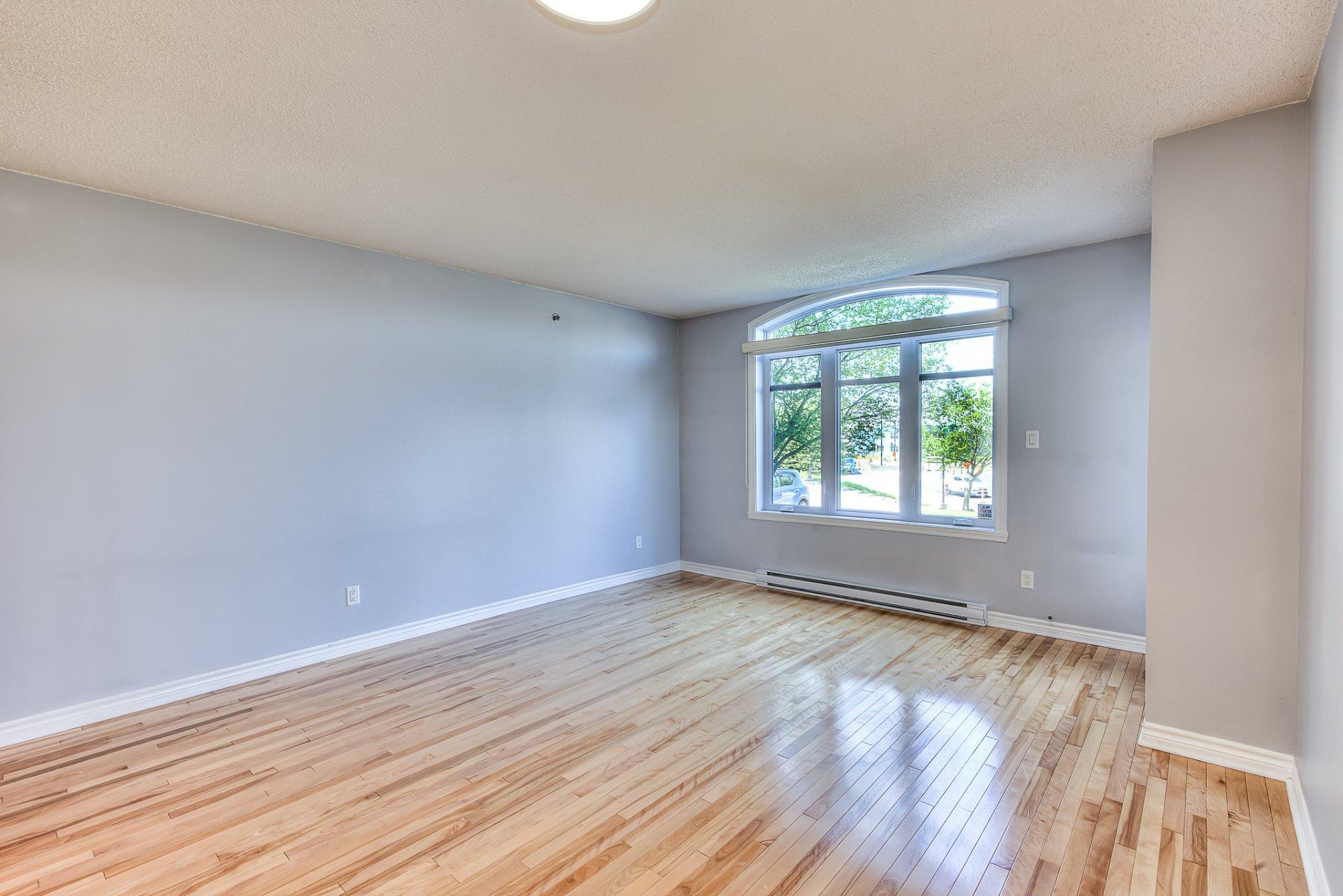 









6500


Boul. Henri-Bourassa O.

, 104,
Montréal (Saint-Laurent),




QC
H4R0G6

