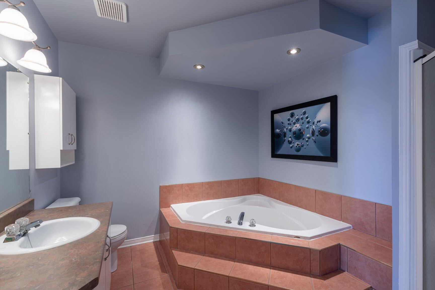 









100


Rue Desforges

,
Gatineau (Gatineau),




QC
J8R2Y3

