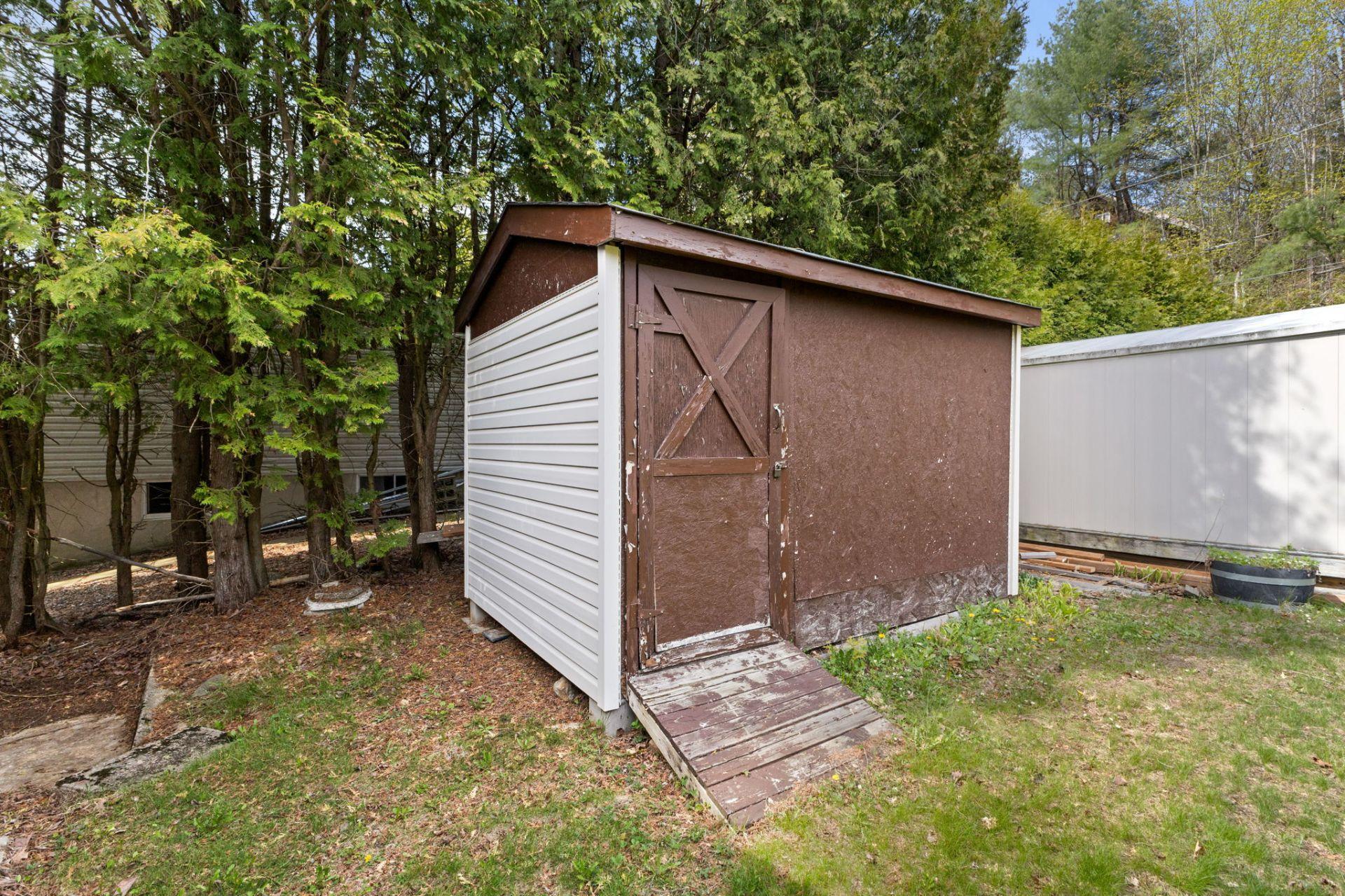 









135


Rue Gravelle

,
Denholm,




QC
J8N9H3

