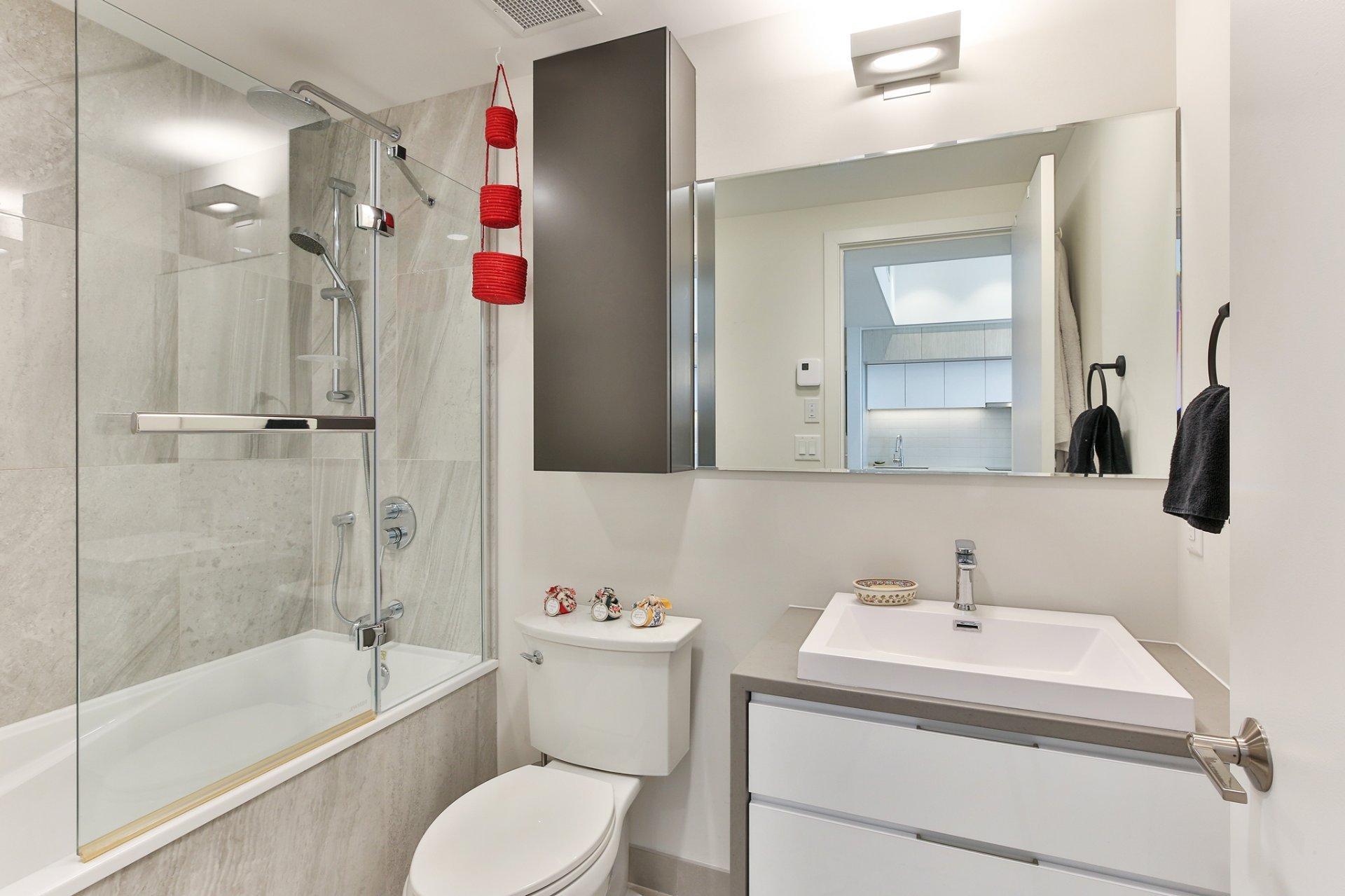 









1288


Rue St-Antoine O.

, 1712,
Montréal (Ville-Marie),




QC
H3C0X6

