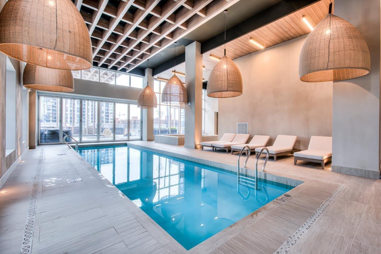 









1288


Rue St-Antoine O.

, 1712,
Montréal (Ville-Marie),




QC
H3C0X6

