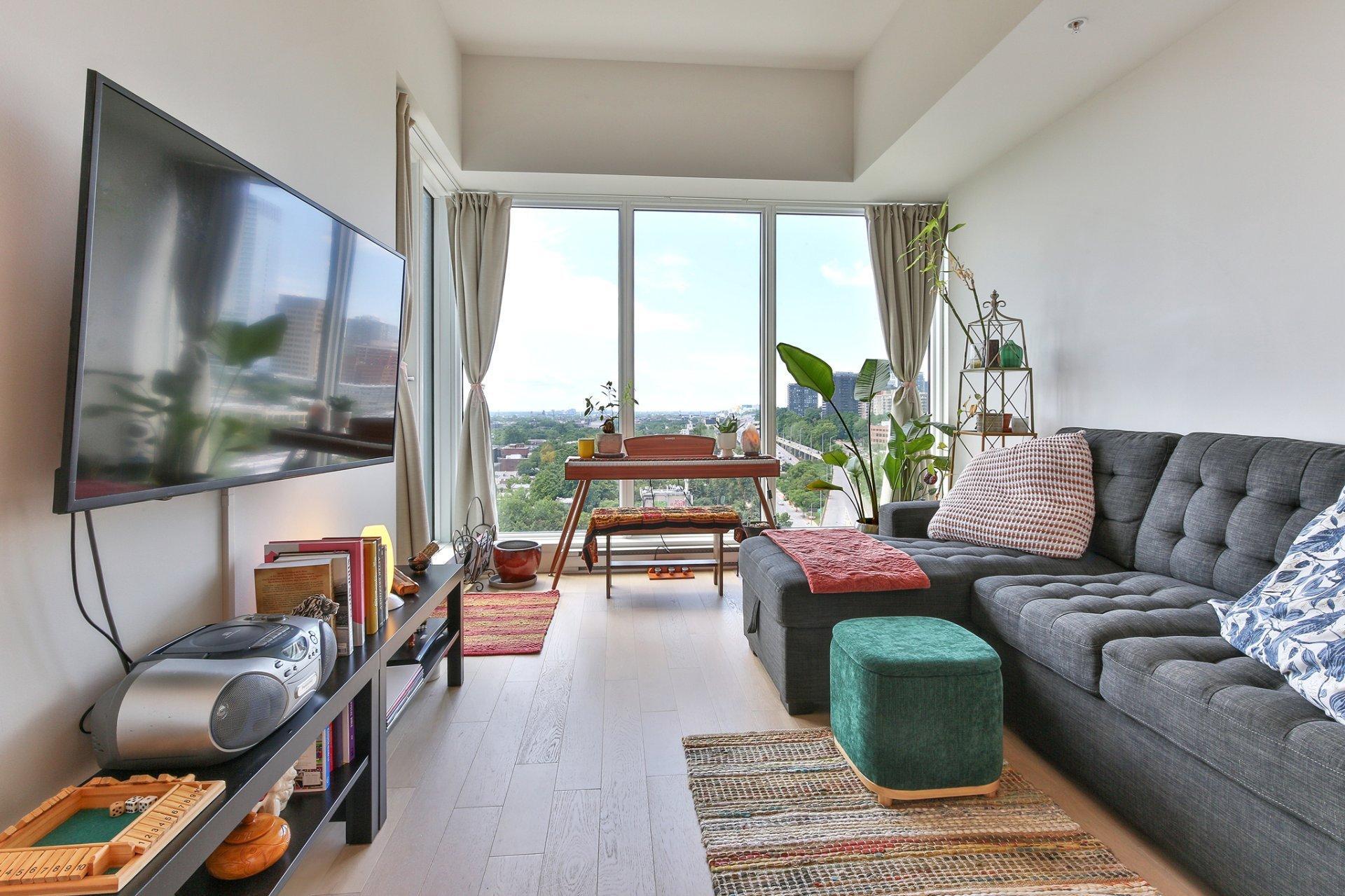 









1288


Rue St-Antoine O.

, 1712,
Montréal (Ville-Marie),




QC
H3C0X6


