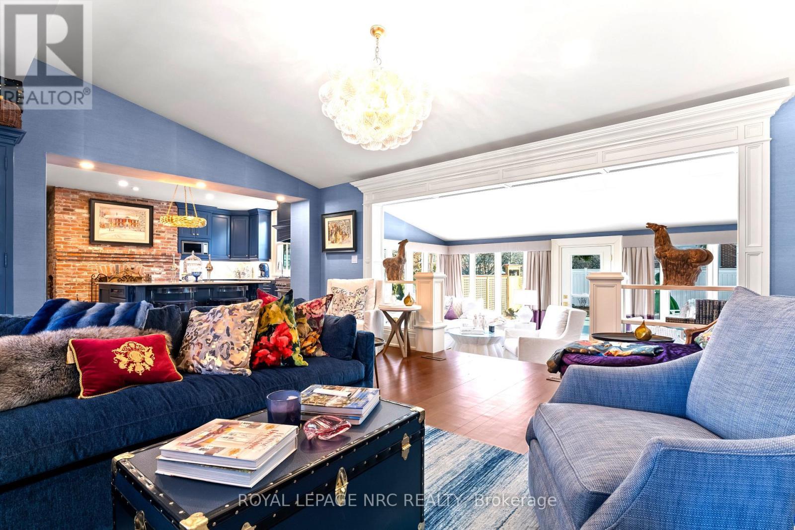












94 PRIDEAUX STREET

,
Niagara-on-the-Lake (Town),




Ontario
L0S1J0

