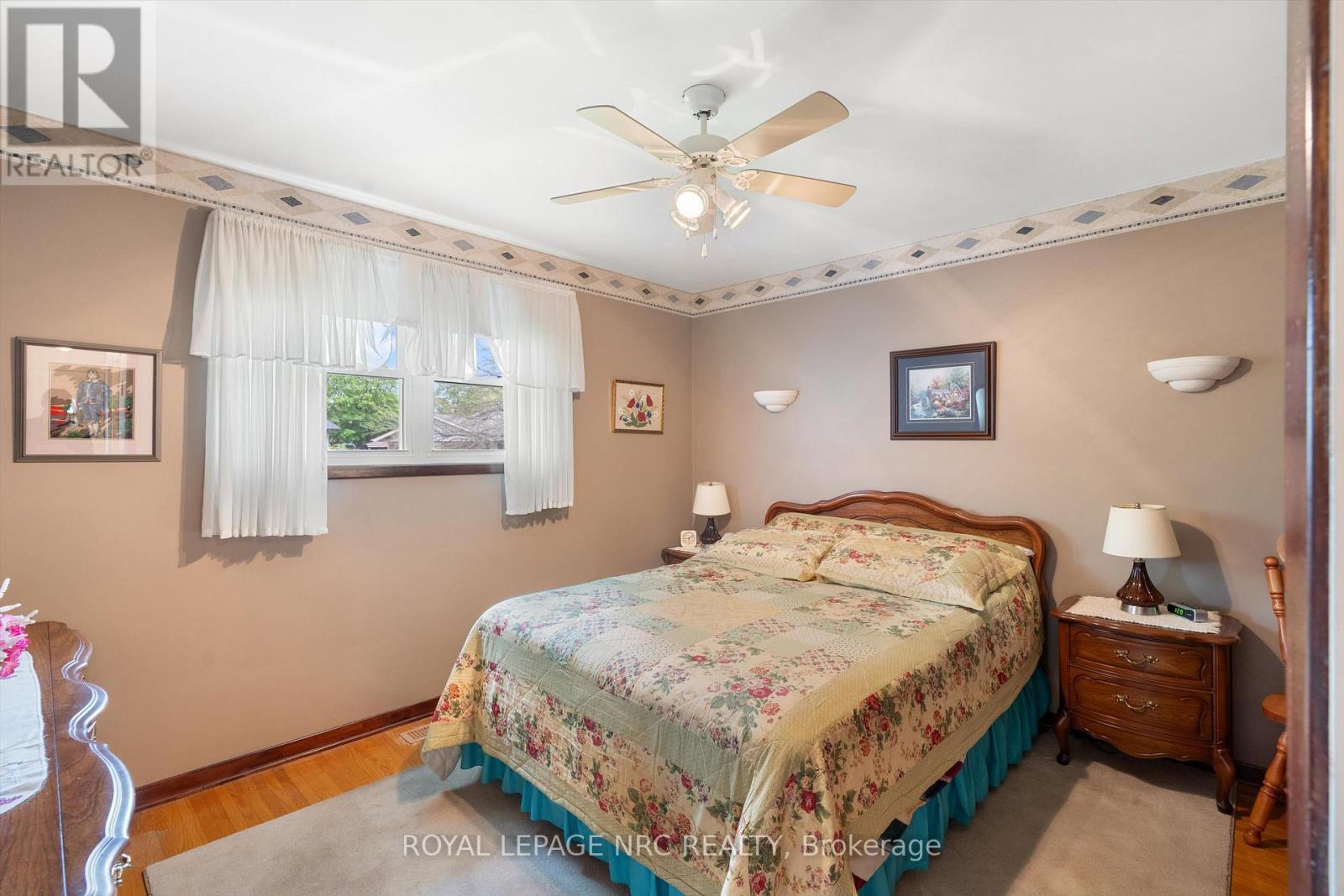 












96 LAKESHORE ROAD

,
St. Catharines (Lakeport),




Ontario
L2N2T5

