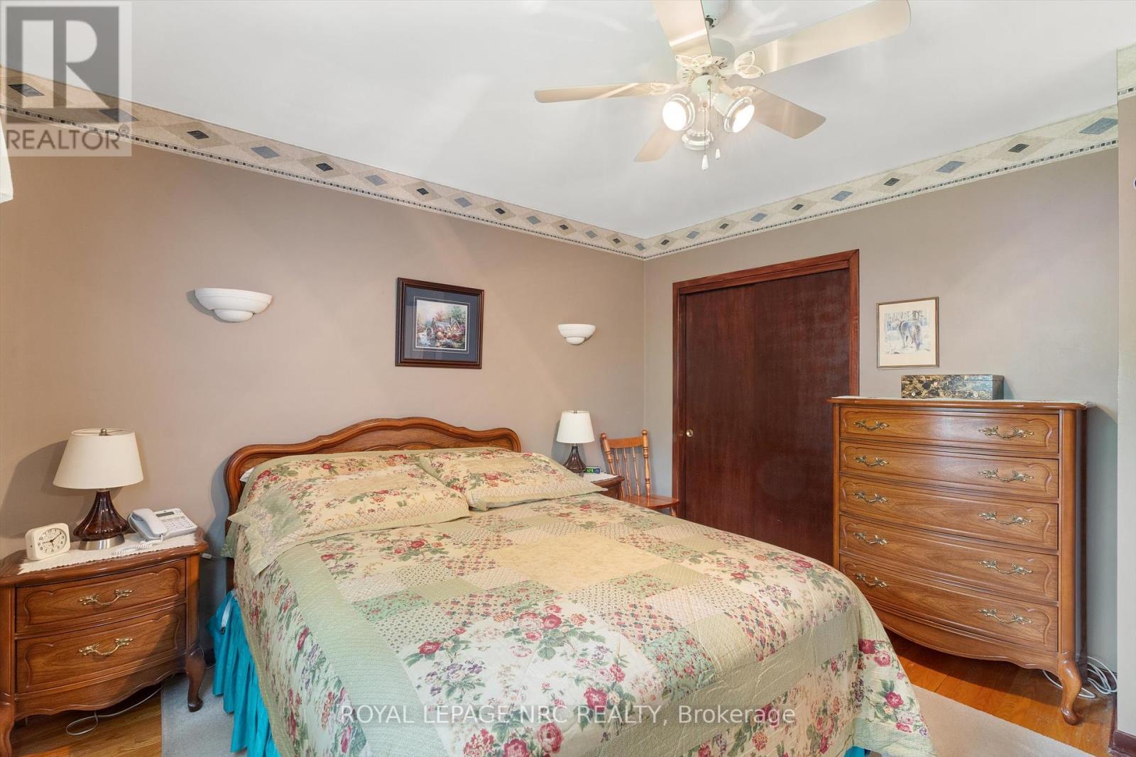 












96 LAKESHORE ROAD

,
St. Catharines (Lakeport),




Ontario
L2N2T5

