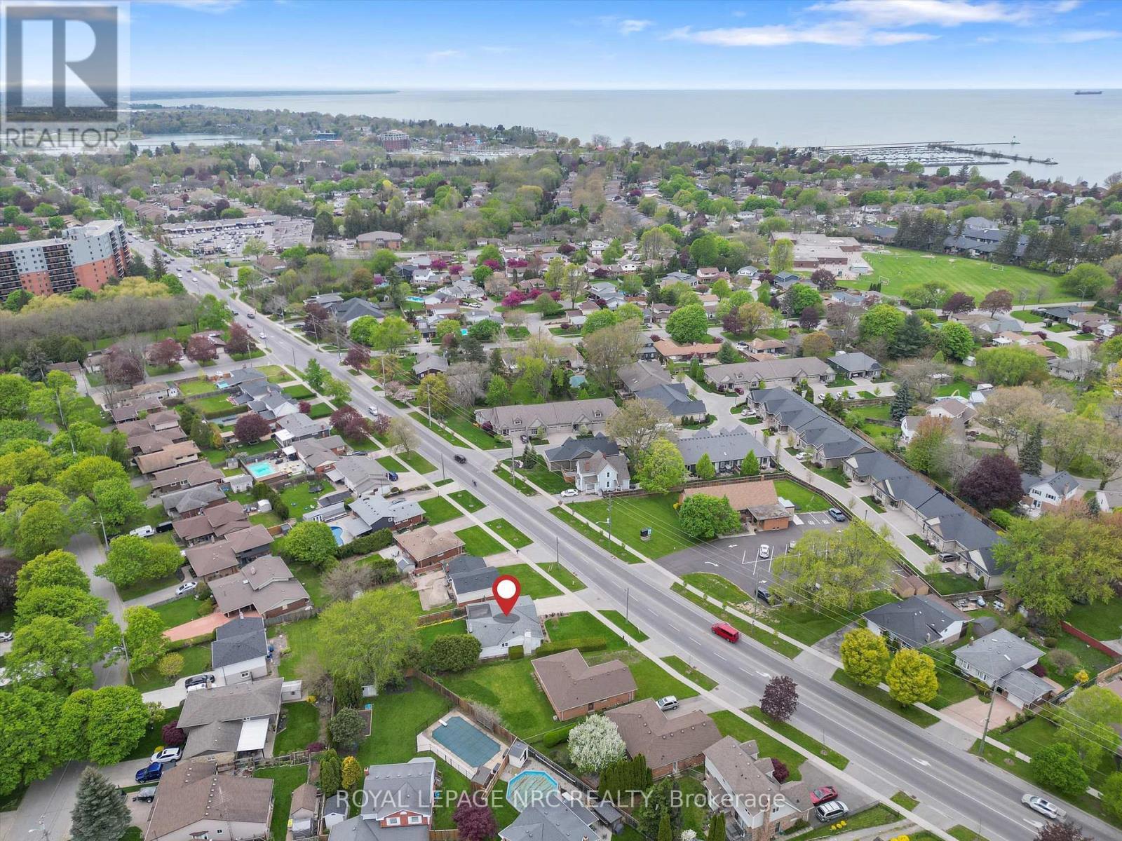 












96 LAKESHORE ROAD

,
St. Catharines (Lakeport),




Ontario
L2N2T5

