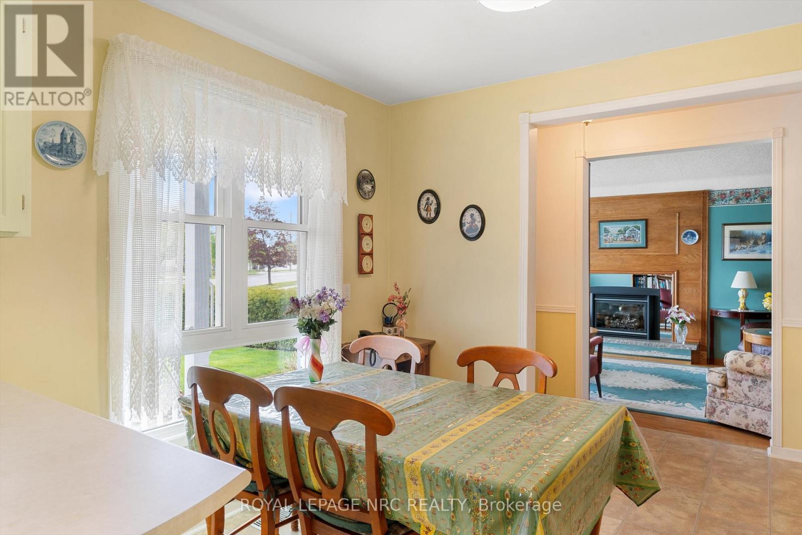 












96 LAKESHORE ROAD

,
St. Catharines (Lakeport),




Ontario
L2N2T5

