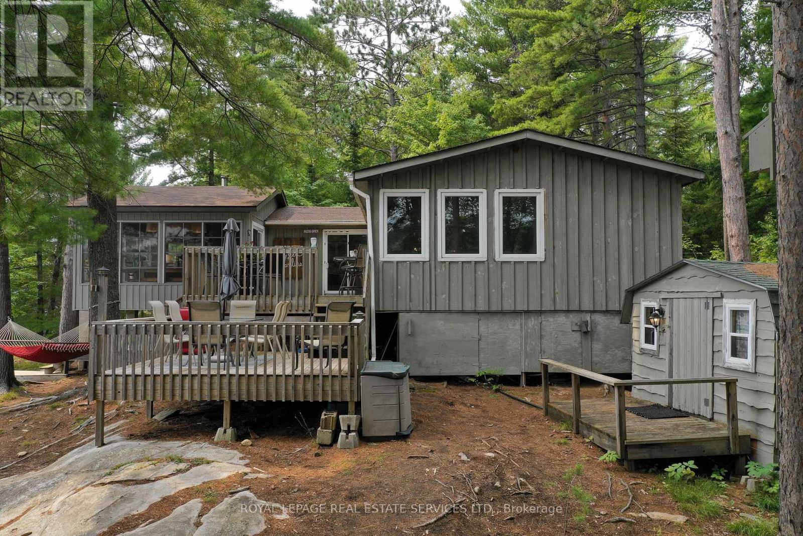 












347 WESLEMKOON LAKE

,
Addington Highlands,




Ontario
K0L1W0

