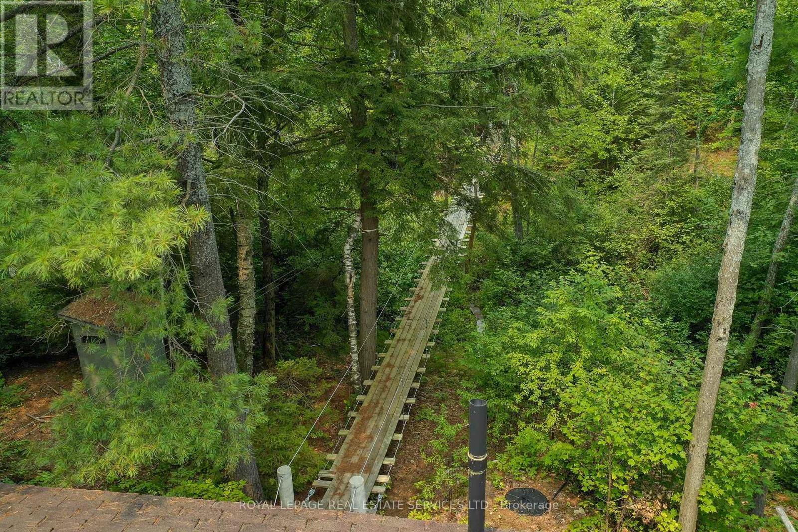 












347 WESLEMKOON LAKE

,
Addington Highlands,




Ontario
K0L1W0

