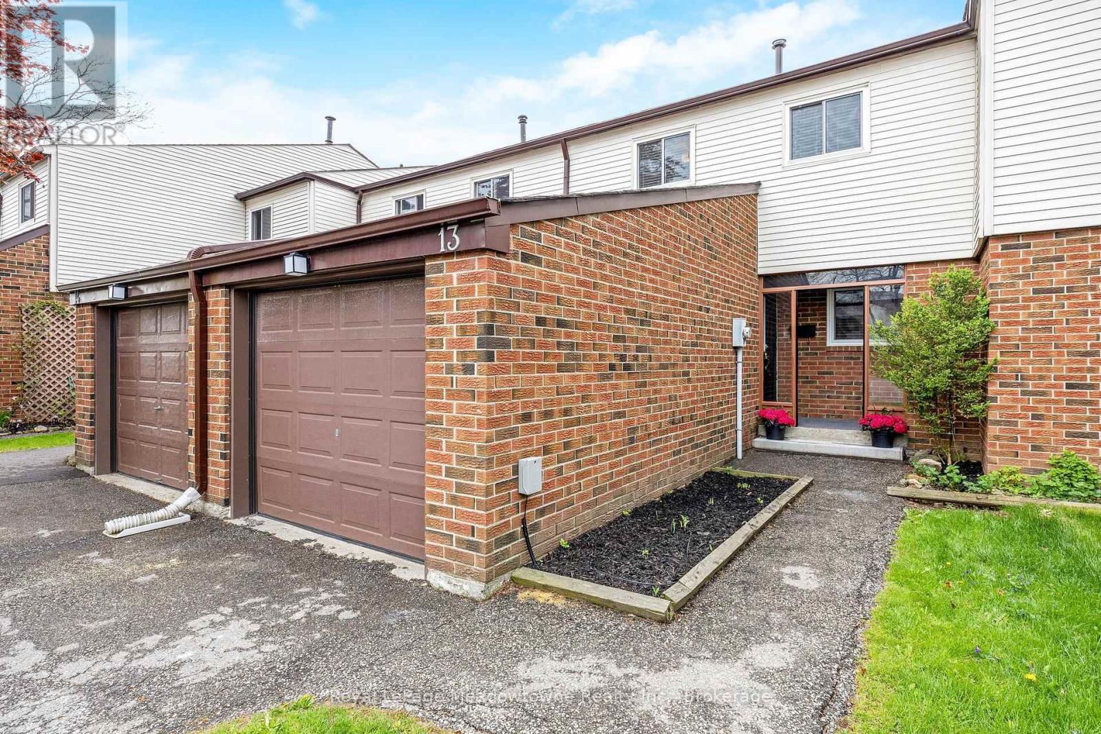 












13 - 550 CHILDS DRIVE

,
Milton (TM Timberlea),




Ontario
L9T3P3

