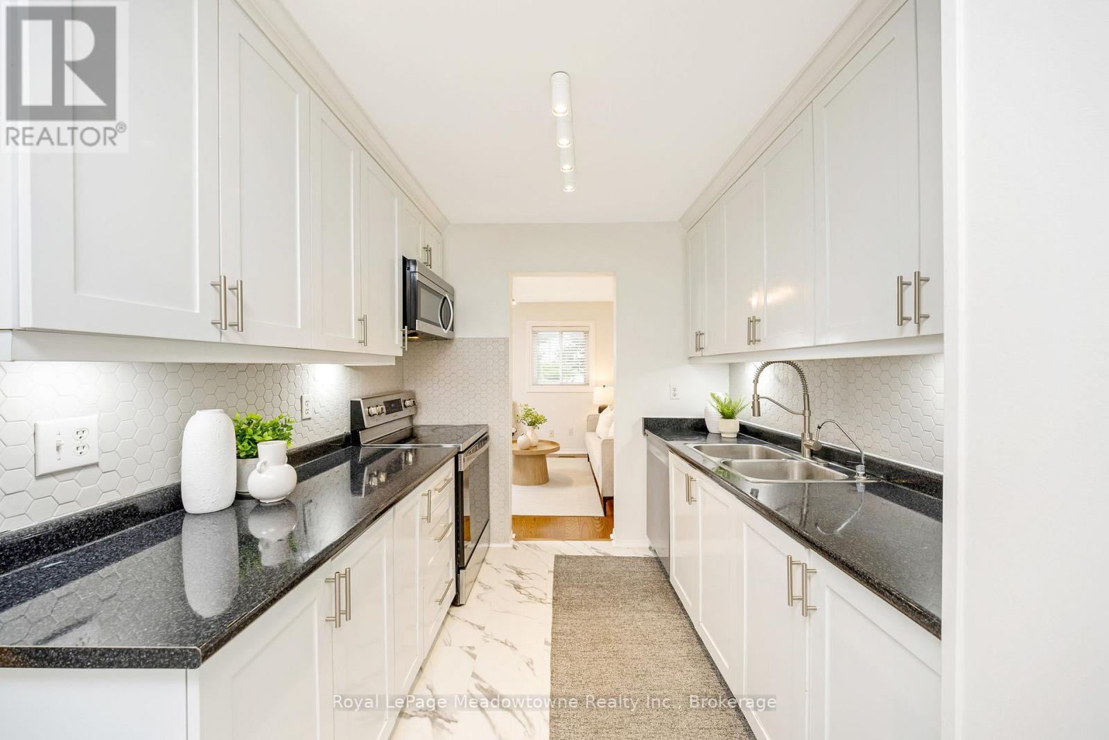 












13 - 550 CHILDS DRIVE

,
Milton (TM Timberlea),




Ontario
L9T3P3

