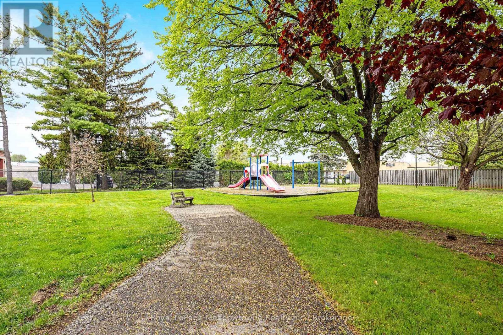 












13 - 550 CHILDS DRIVE

,
Milton (TM Timberlea),




Ontario
L9T3P3

