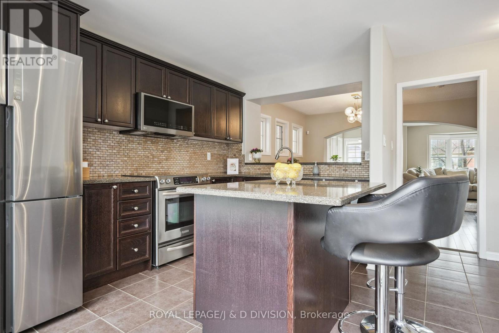 












612 SELLERS PATH

,
Milton,




Ontario
L9T0P4

