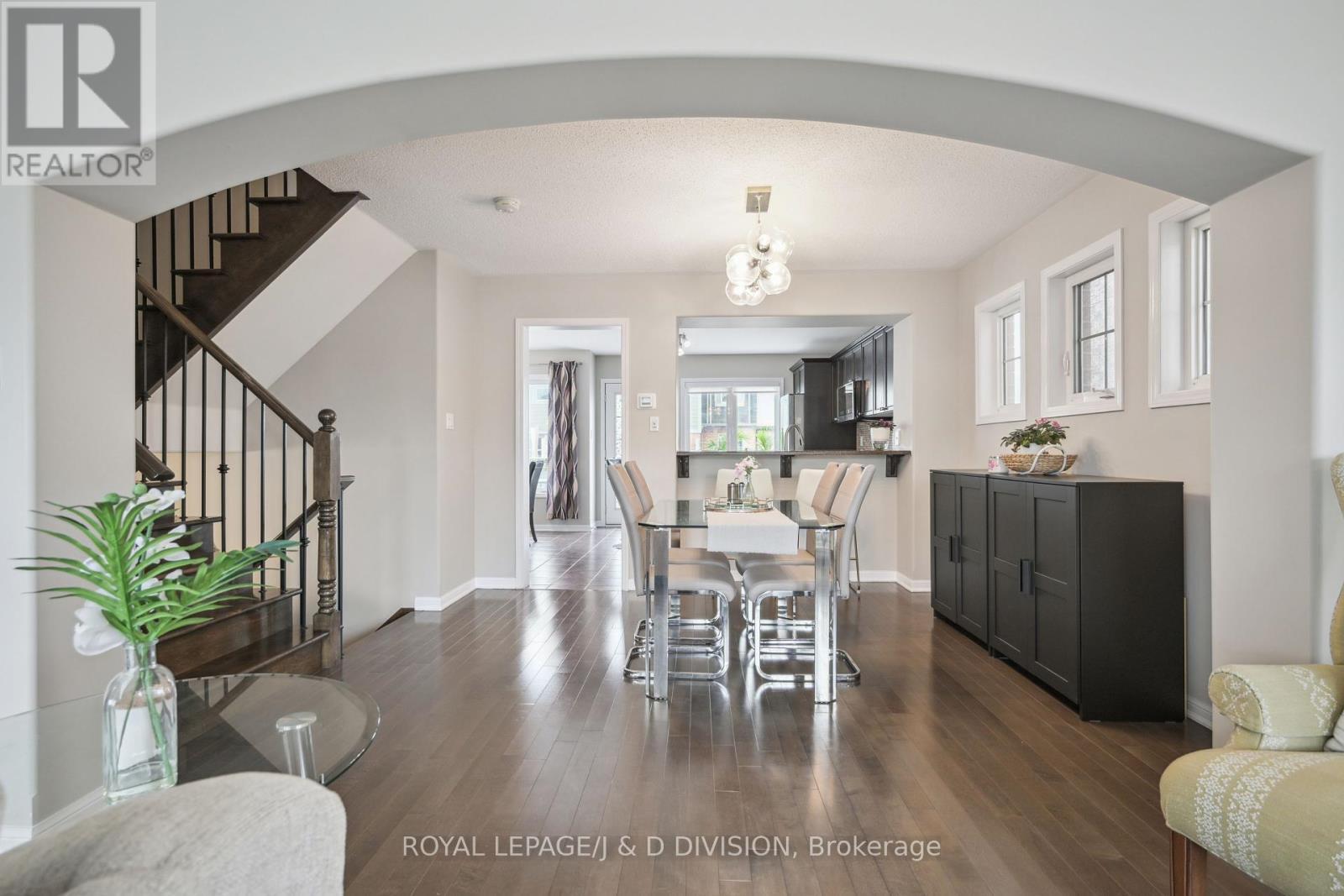 












612 SELLERS PATH

,
Milton,




Ontario
L9T0P4

