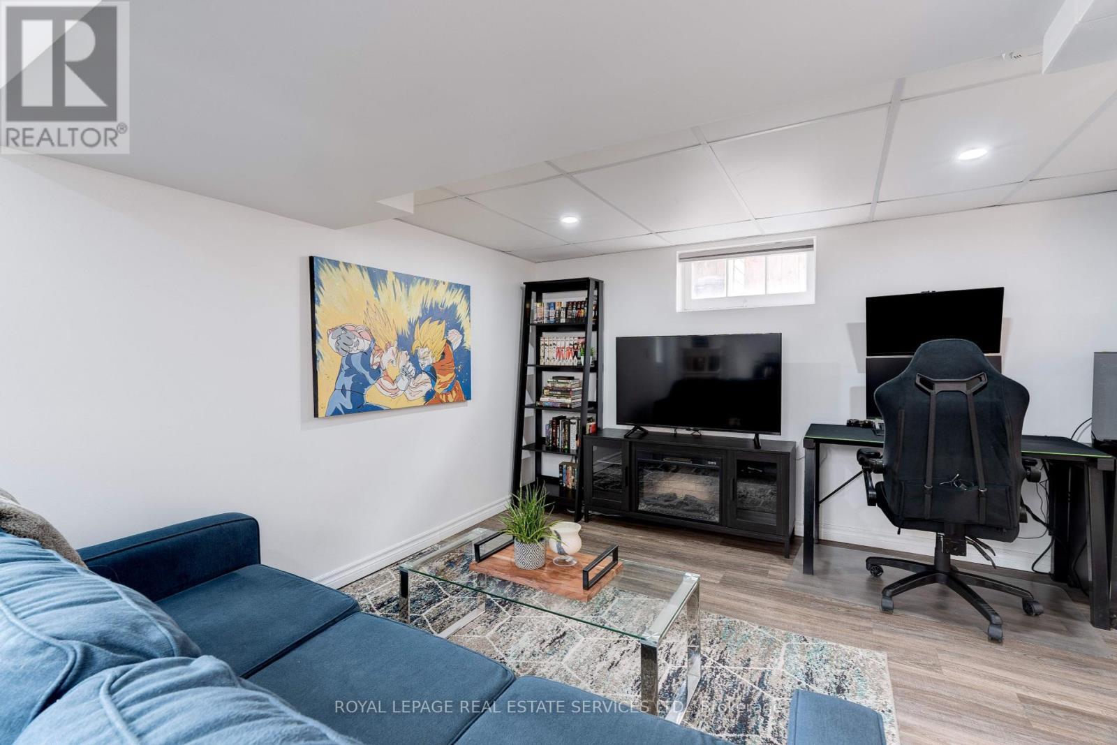 












600 QUEBEC STREET

,
Hamilton,




Ontario
L8H6V4

