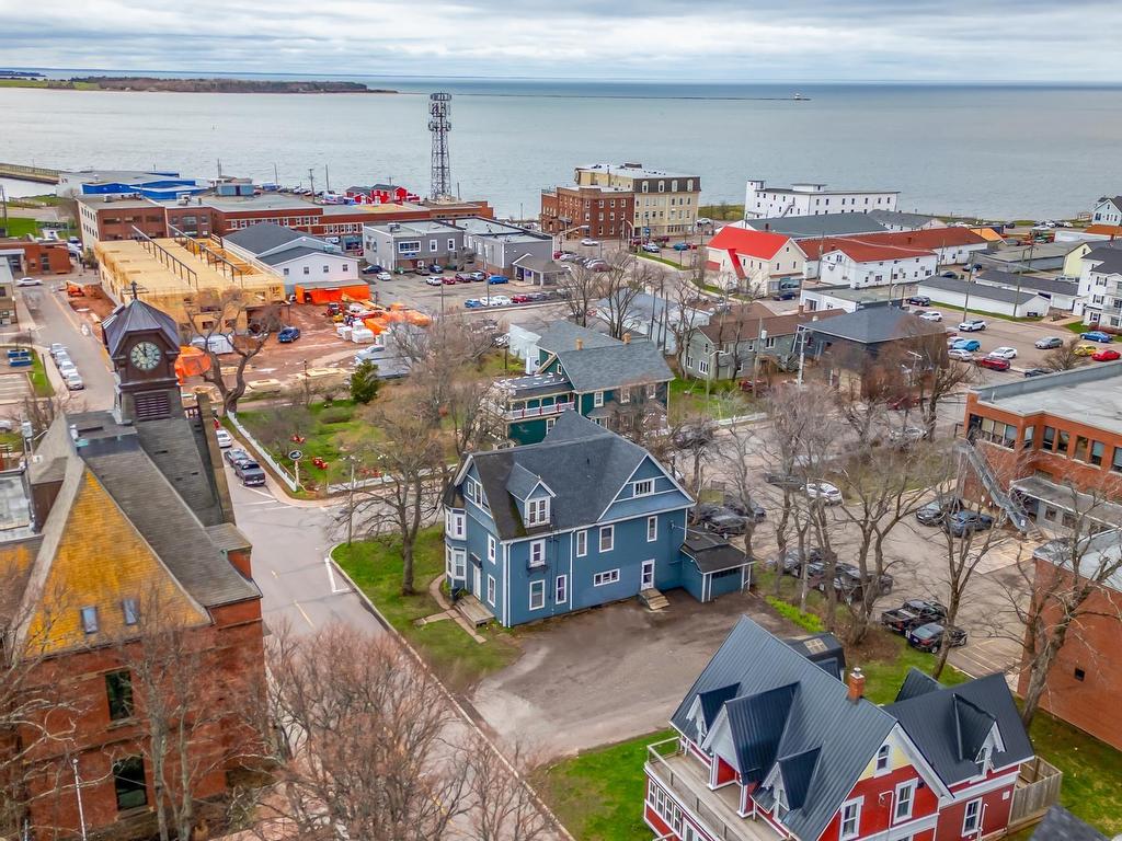 












279 Fitzroy Street

,
Summerside,




PE
C1N 4J9

