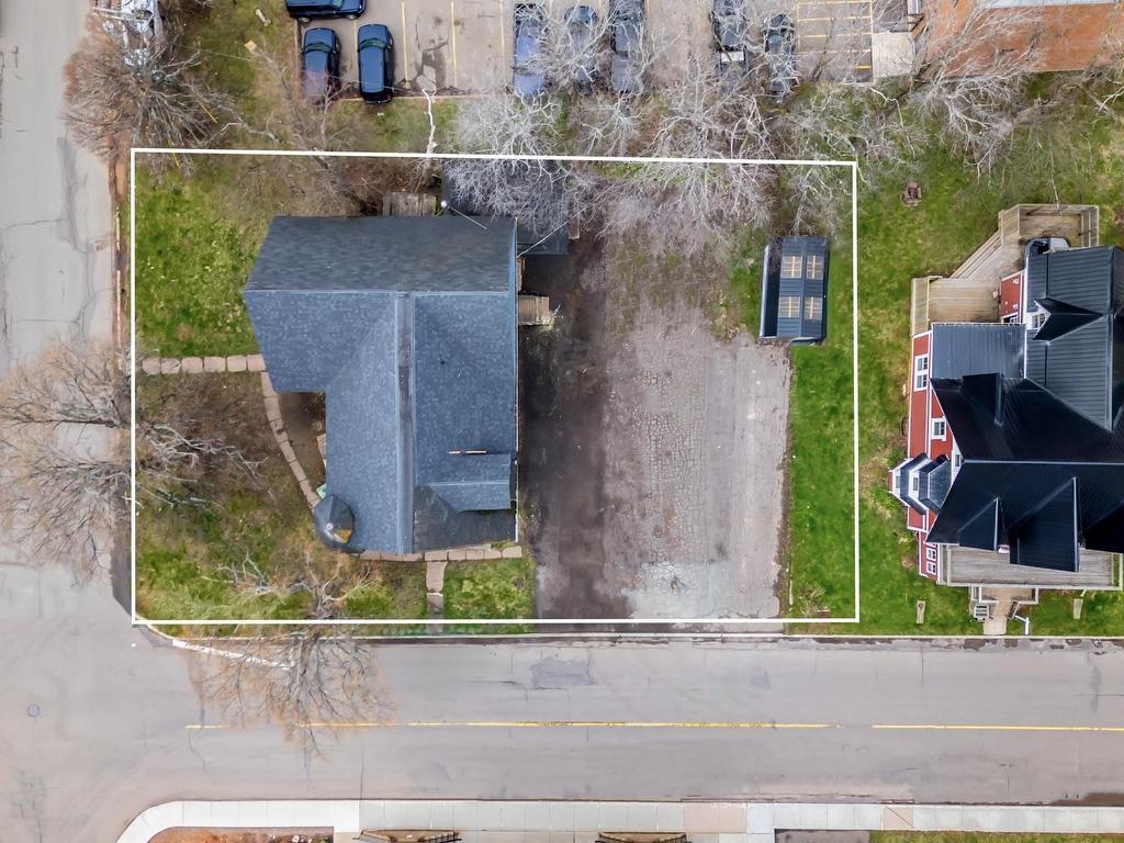 












279 Fitzroy Street

,
Summerside,




PE
C1N 4J9

